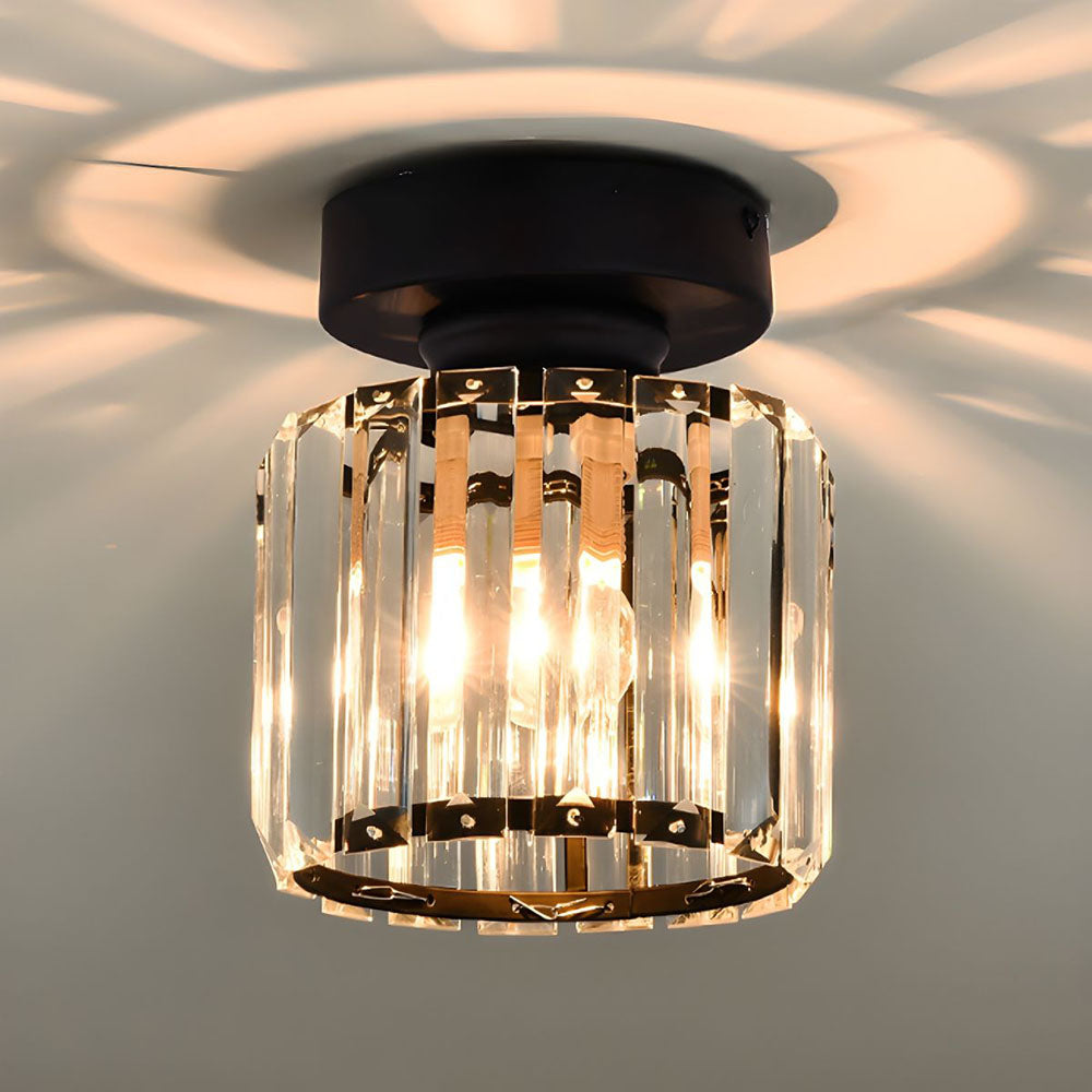 Kristallen Plafondlamp Met Messing Afwerking Voor Een Luxe & Warme Sfeer