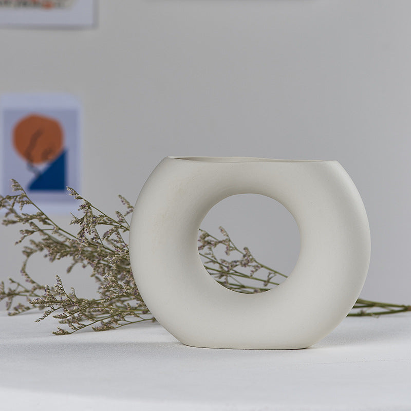 Minimalistische Keramische Vaas Voor Een Stijlvol & Rustgevend Interieur