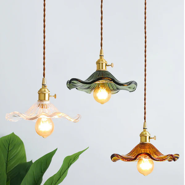 Stijlvolle Hanglamp In Hibiscusbloem Design – Glas & Messing – E27 Fitting