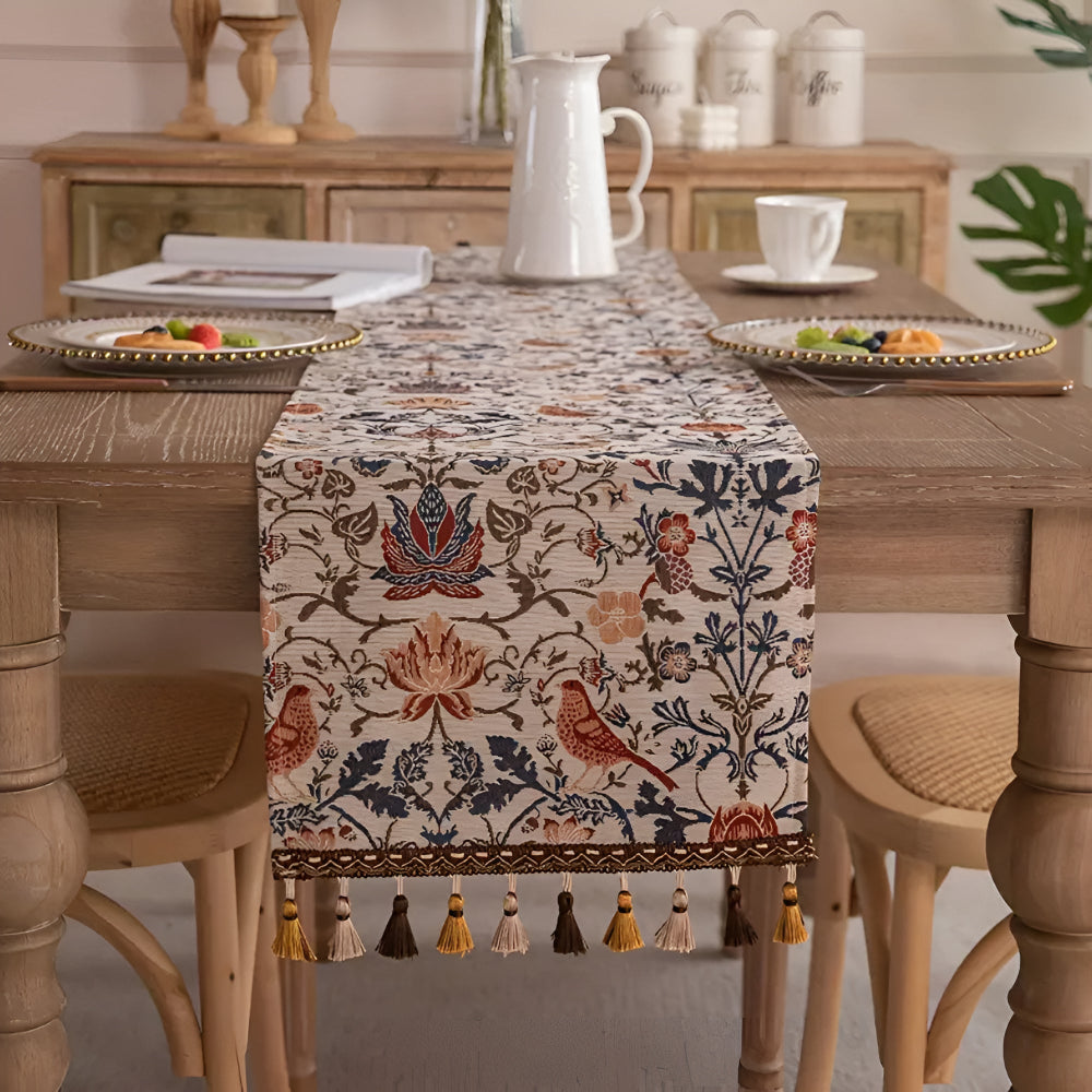 Vintage Bloemen & Vogel Jacquard Tafelloper | Elegant Met Kwastjes