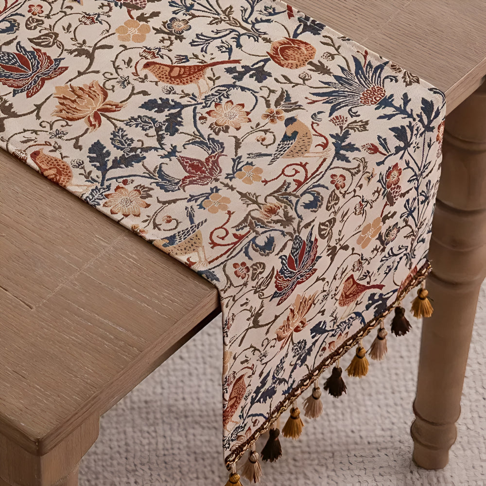 Vintage Bloemen & Vogel Jacquard Tafelloper | Elegant Met Kwastjes