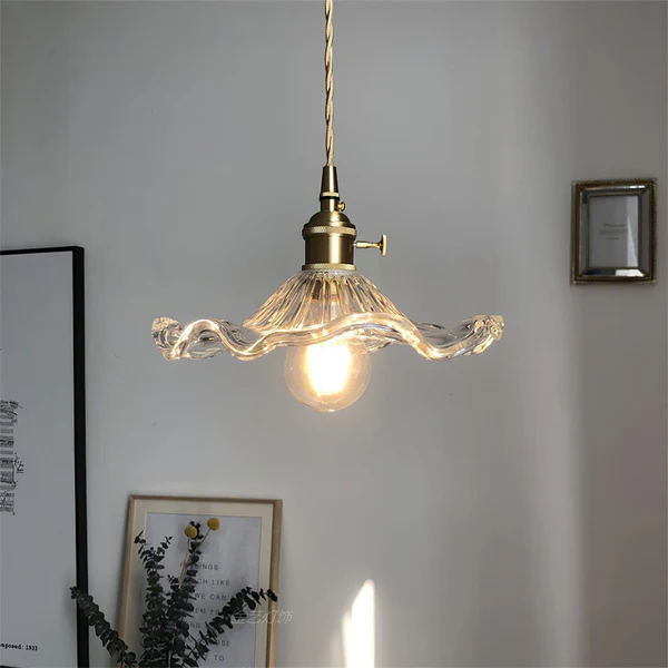 Stijlvolle Hanglamp In Hibiscusbloem Design – Glas & Messing – E27 Fitting