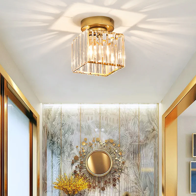 Kristallen Plafondlamp Met Messing Afwerking Voor Een Luxe & Warme Sfeer