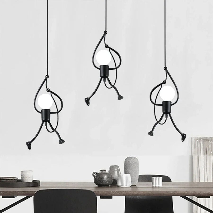 Retro Iron Man Hanglamp – Uniek Design Voor Kinderkamer & Speelkamer – Verstelbare Hoogte