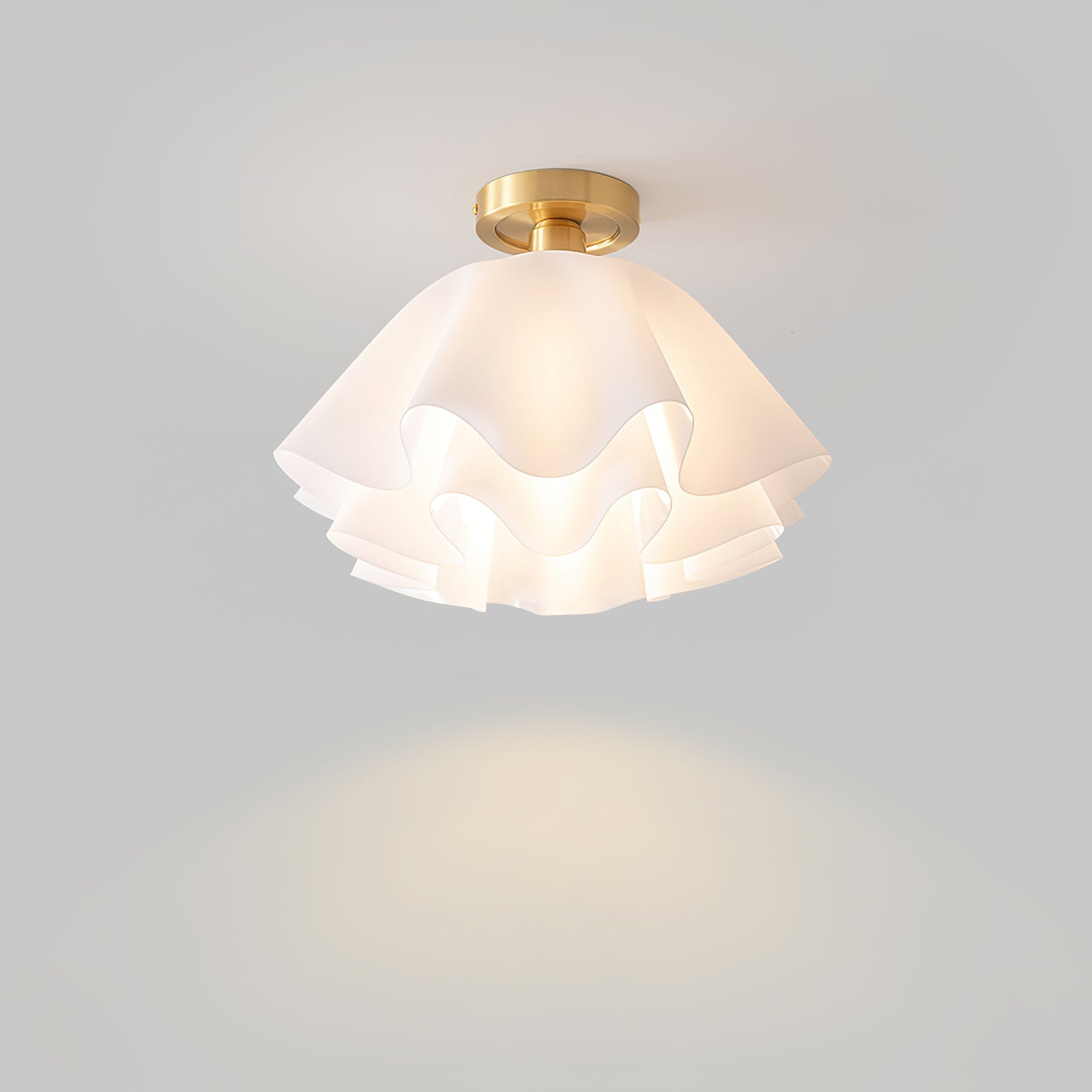 Moderne Plafondlamp van Koper met Gevouwen Design en LED Verlichting