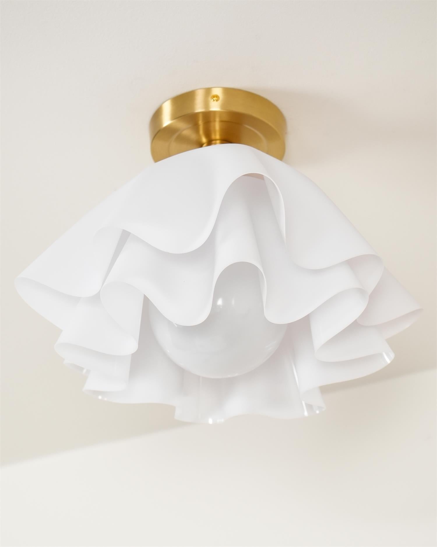 Moderne Plafondlamp van Koper met Gevouwen Design en LED Verlichting