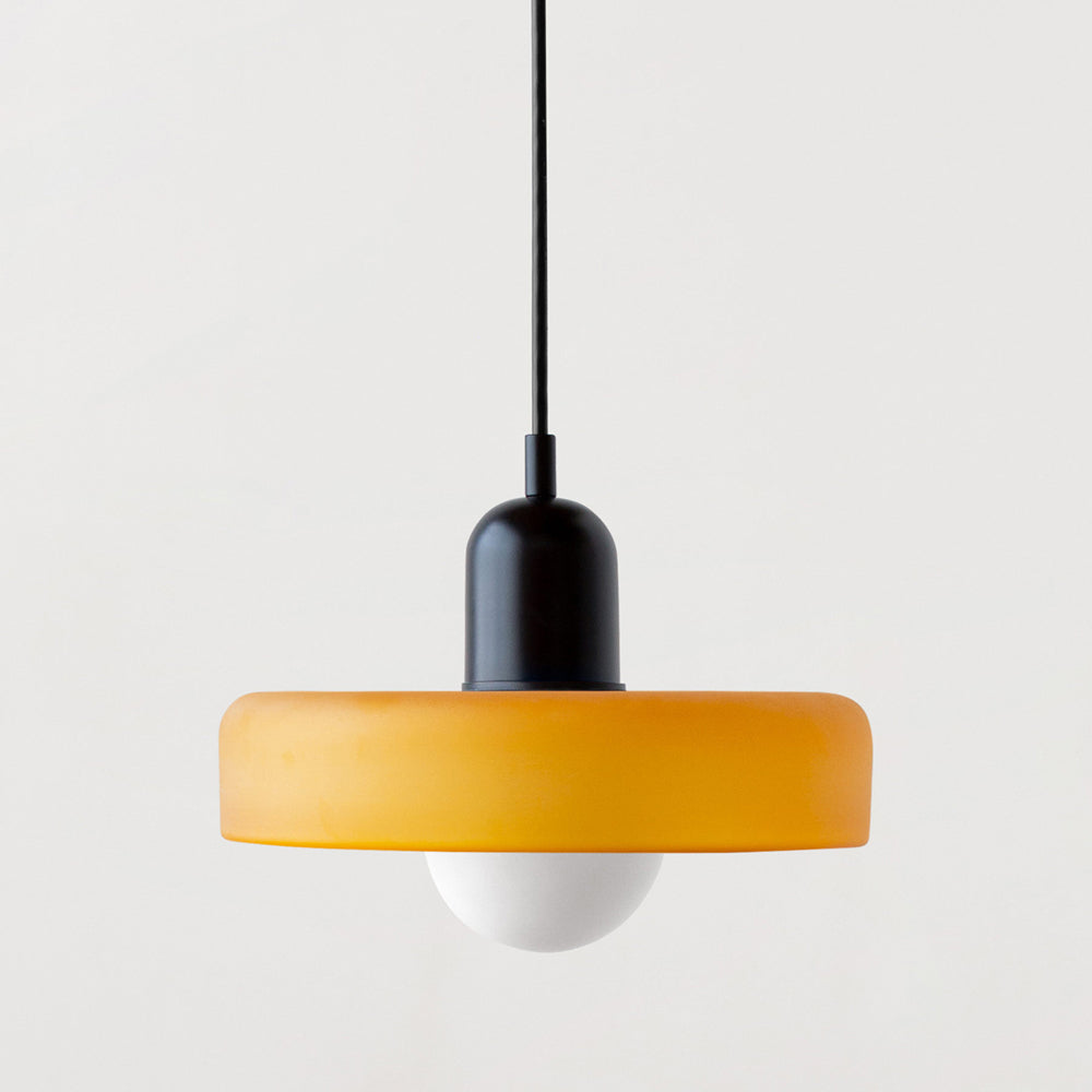 Kleurrijke Bauhaus Hanglamp Met Tijdloos Glasontwerp