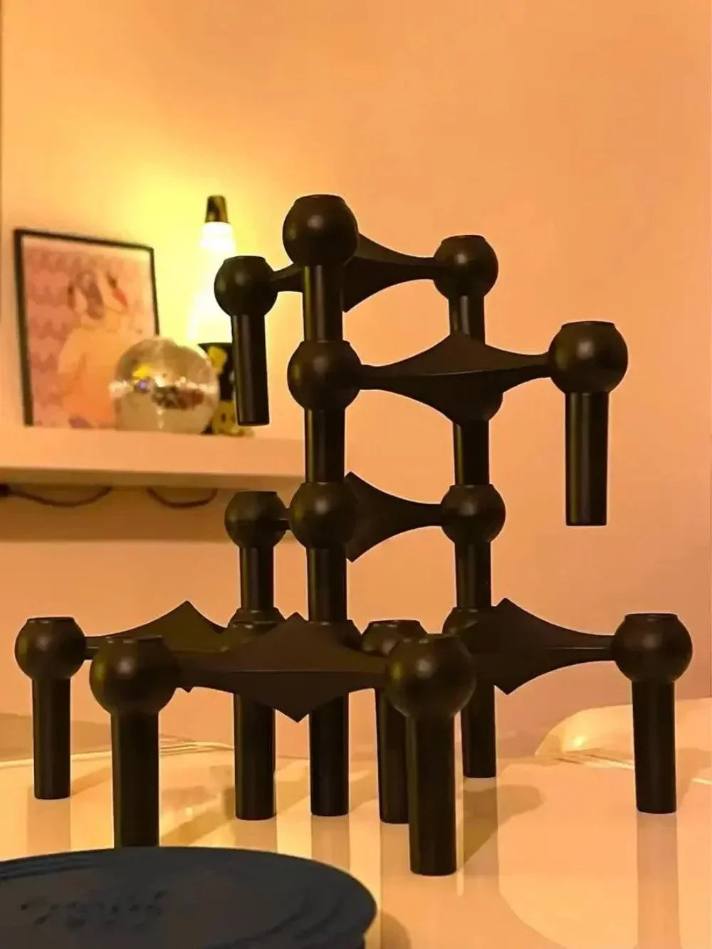 Modulaire Metalen Kandelaar Voor Een Modern & Artistiek Interieur
