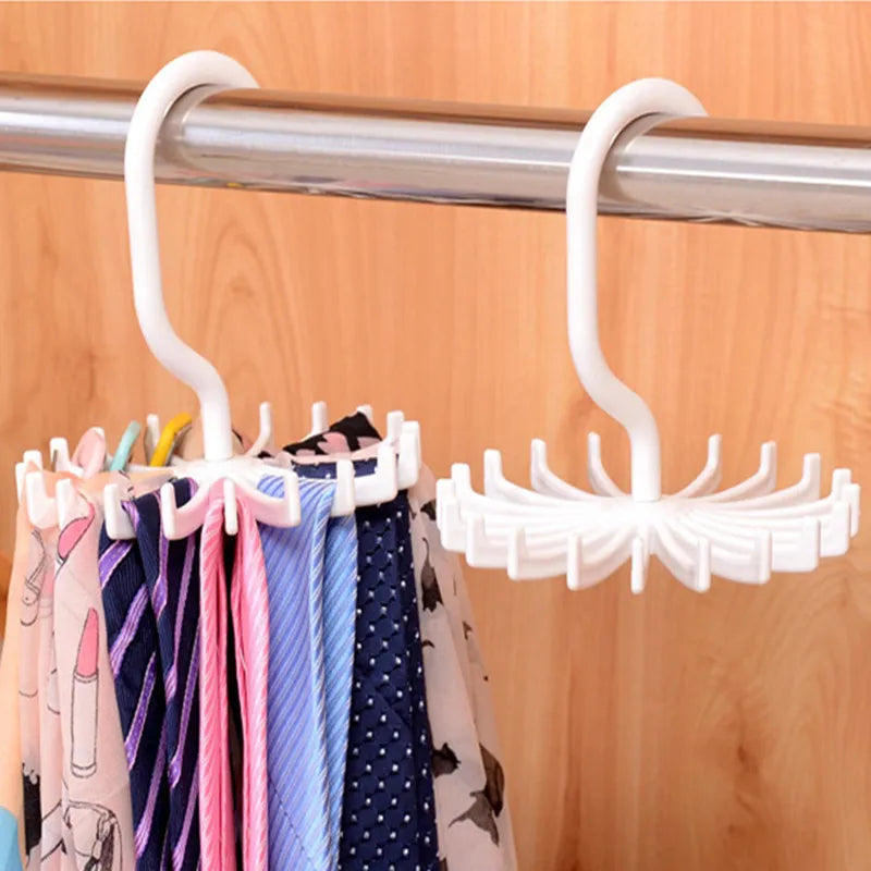 Draaibare 3-Haaks Organizer Voor Stropdassen, Riemen & Sjaals – Ruimtebesparende Garderobe Oplossing