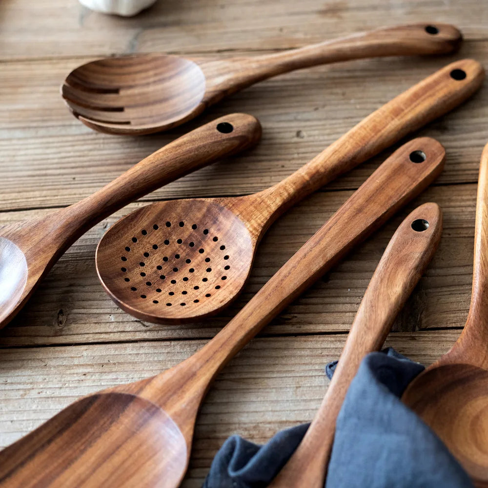 Luxe Keukenset Van Natuurlijk Teakhout Voor Een Warme & Stijlvolle Keuken