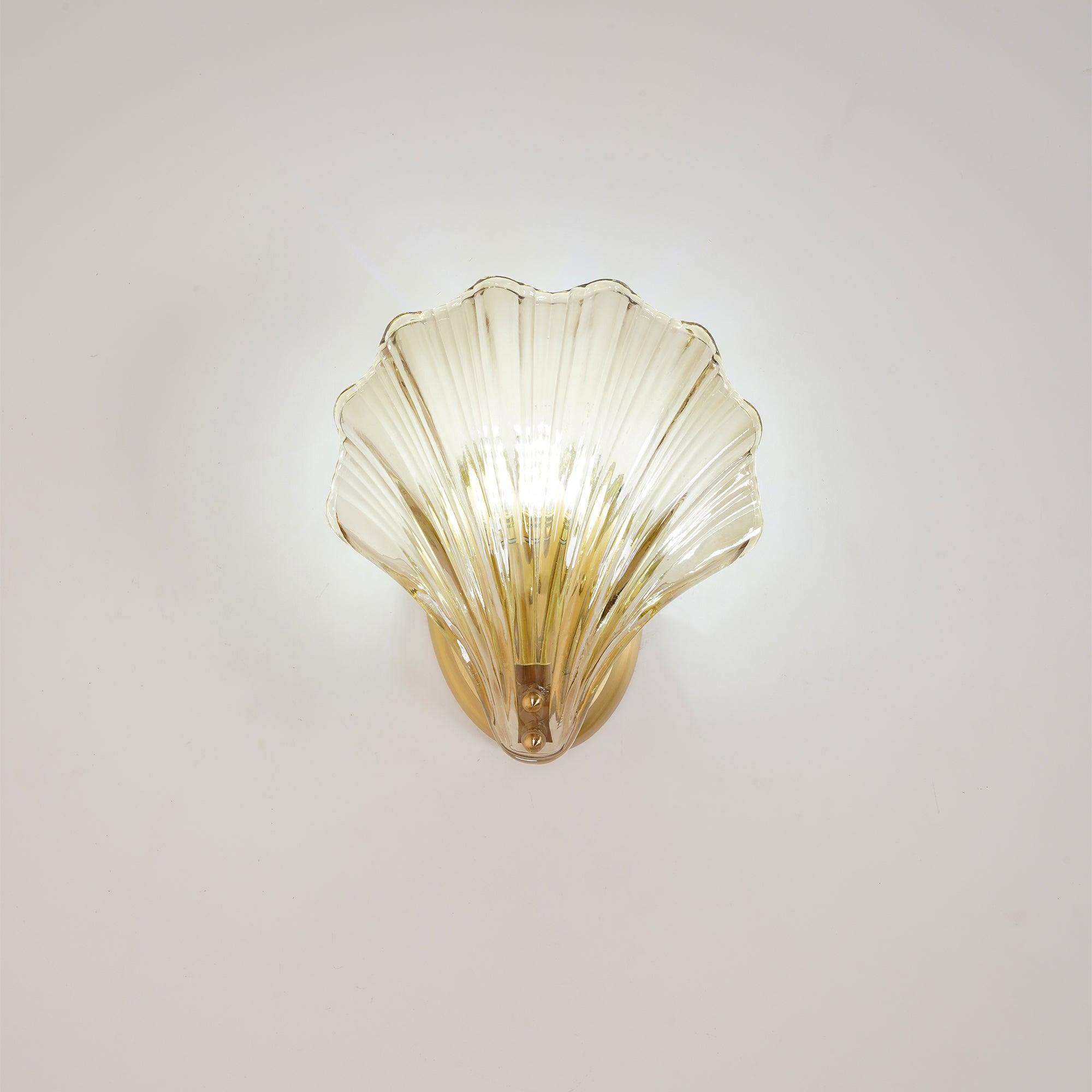 Schelp Wandlamp voor een Nautische Sfeer