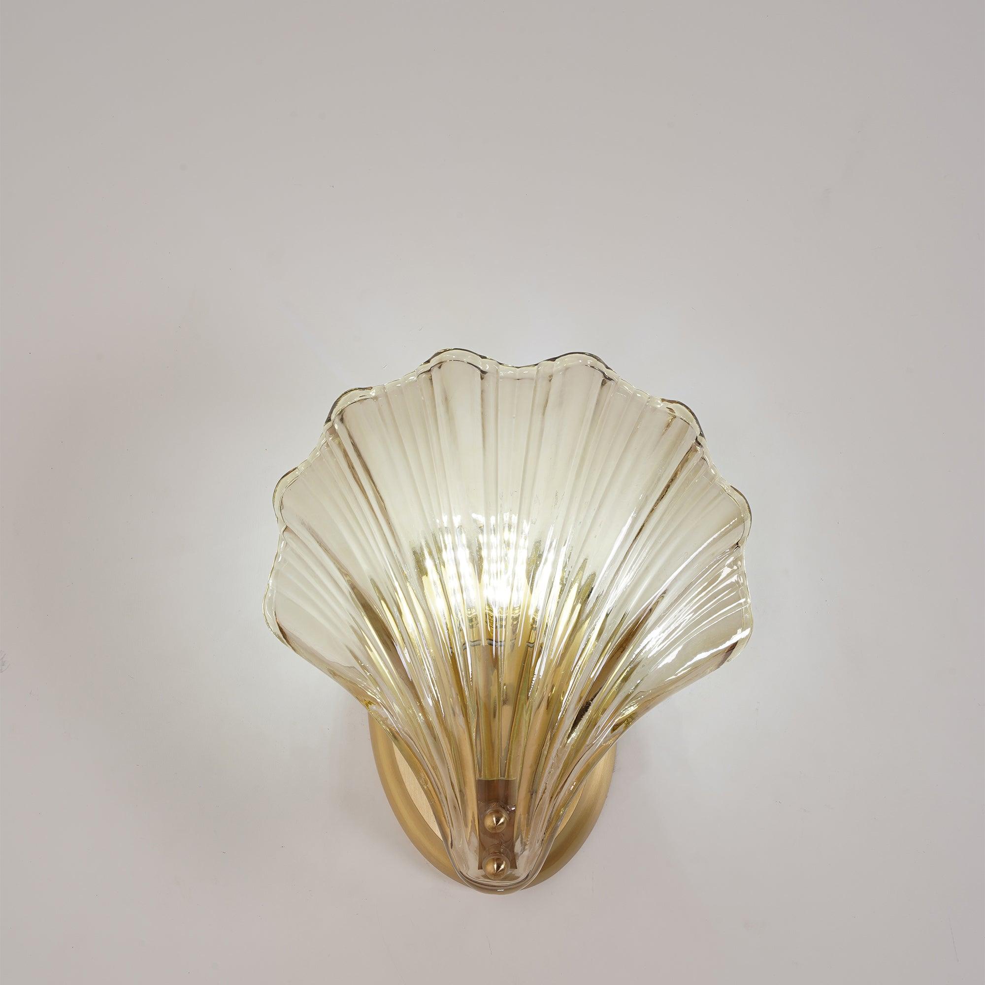 Schelp Wandlamp voor een Nautische Sfeer