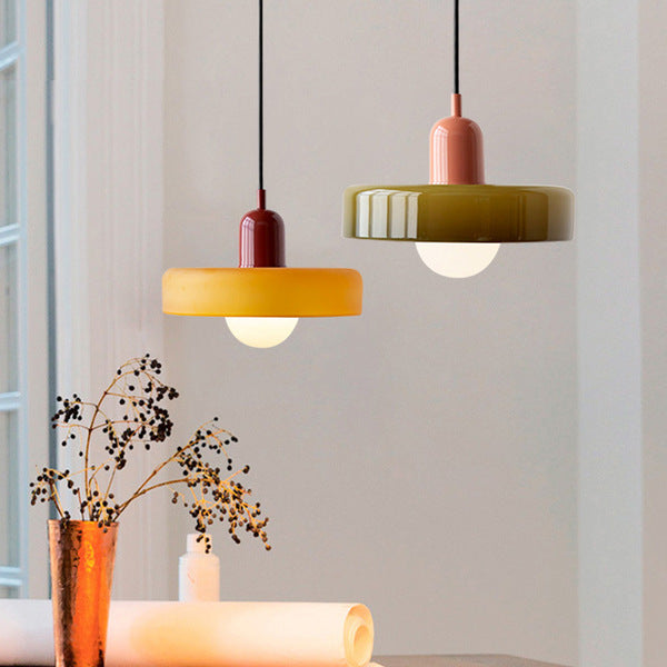 Kleurrijke Bauhaus Hanglamp Met Tijdloos Glasontwerp