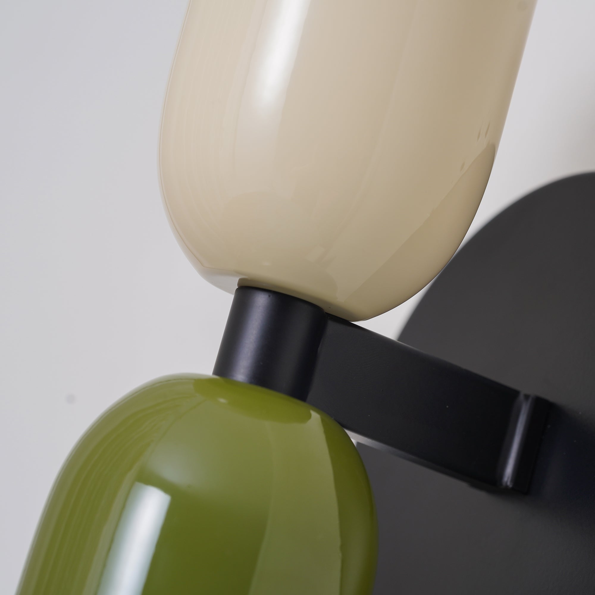 Vintage Wandlamp met Dubbele Kop - Stijlvolle Verlichting voor je Huis