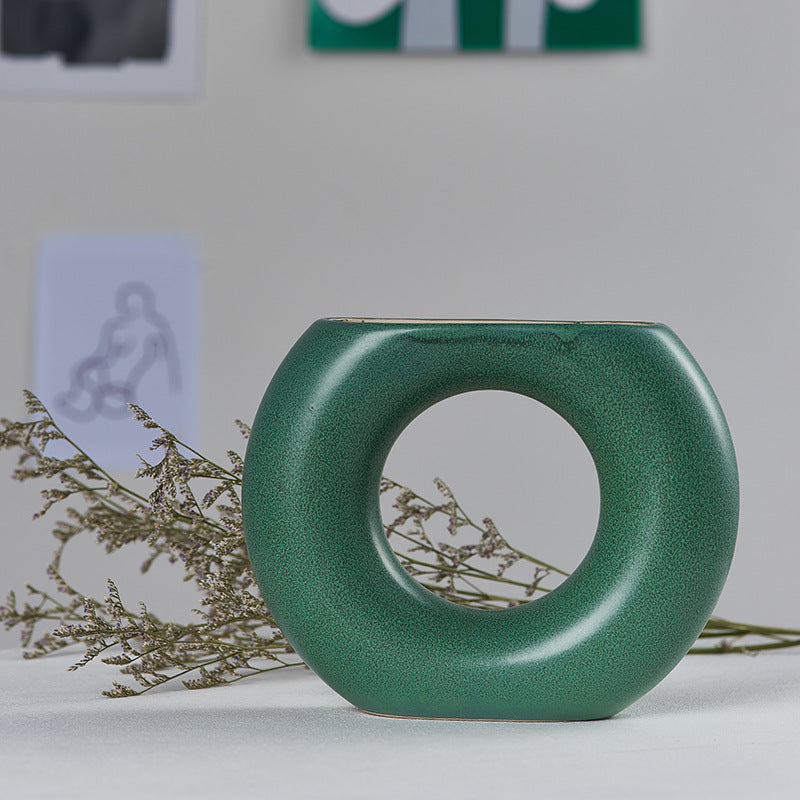 Minimalistische Keramische Vaas Voor Een Stijlvol & Rustgevend Interieur