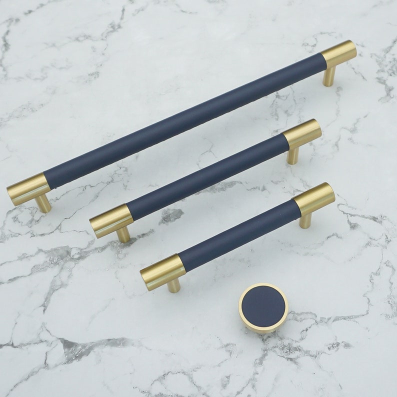 Messing Kastgrepen Met Leren Detail Voor Een Luxe Upgrade