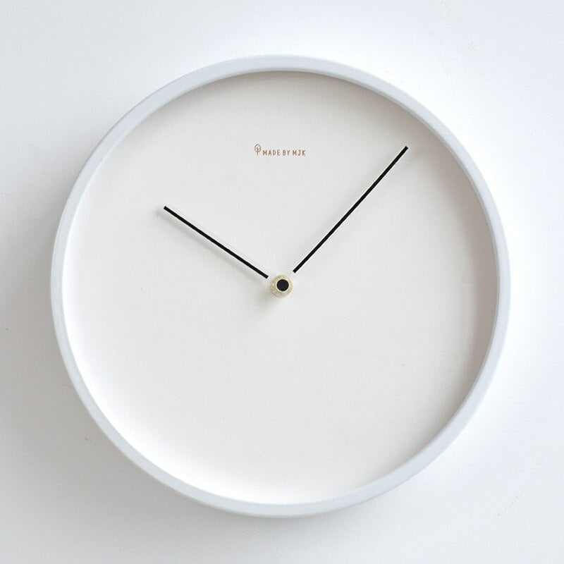 Scandinavische Wandklok met Minimalisische Kleuren